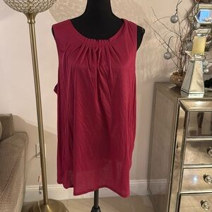 Charles Nolan top size XL